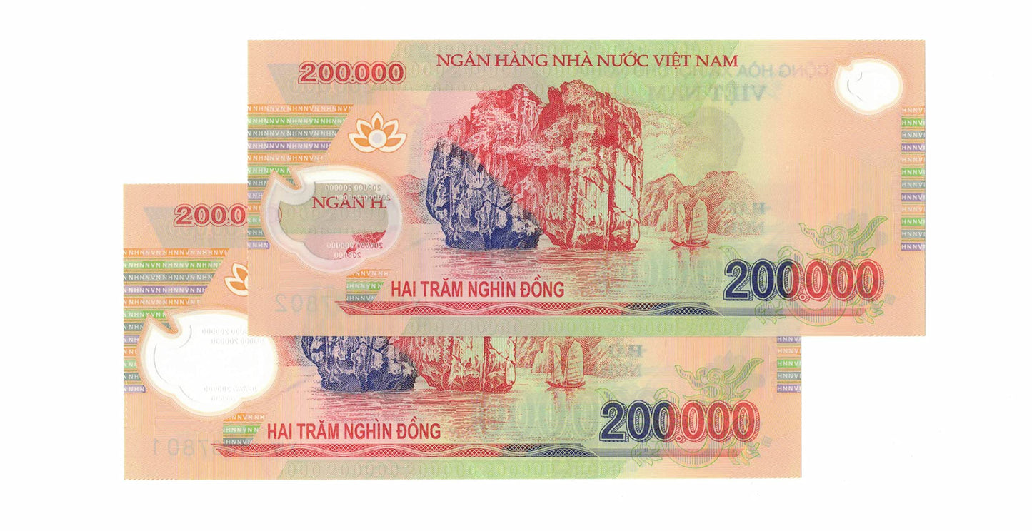 Pair of Uncirculated 200,000 VND Banknotes - Total 400,000 VND
