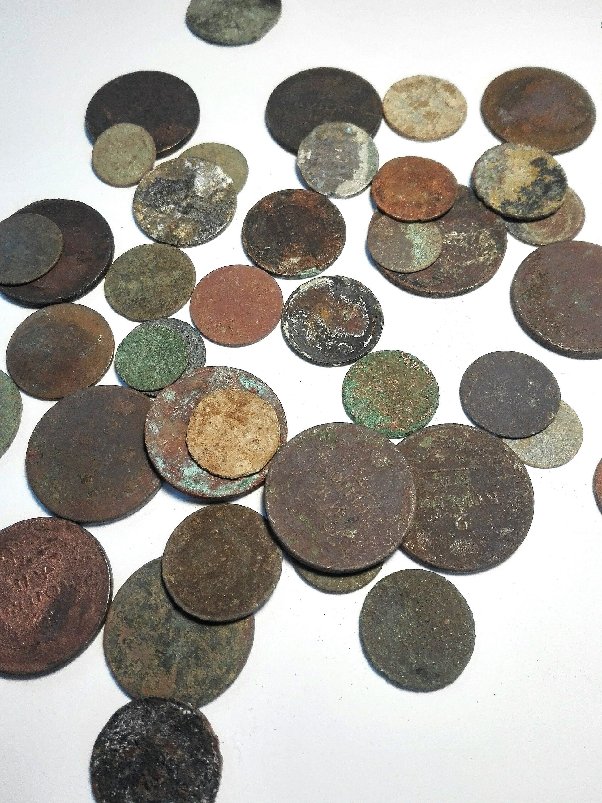 Old Dead Coins for Crafting | Real 100% | Set of 30 Pcs | Original Ancient Coins | Found Digging | Jewelry Production | Crafts | Decoration