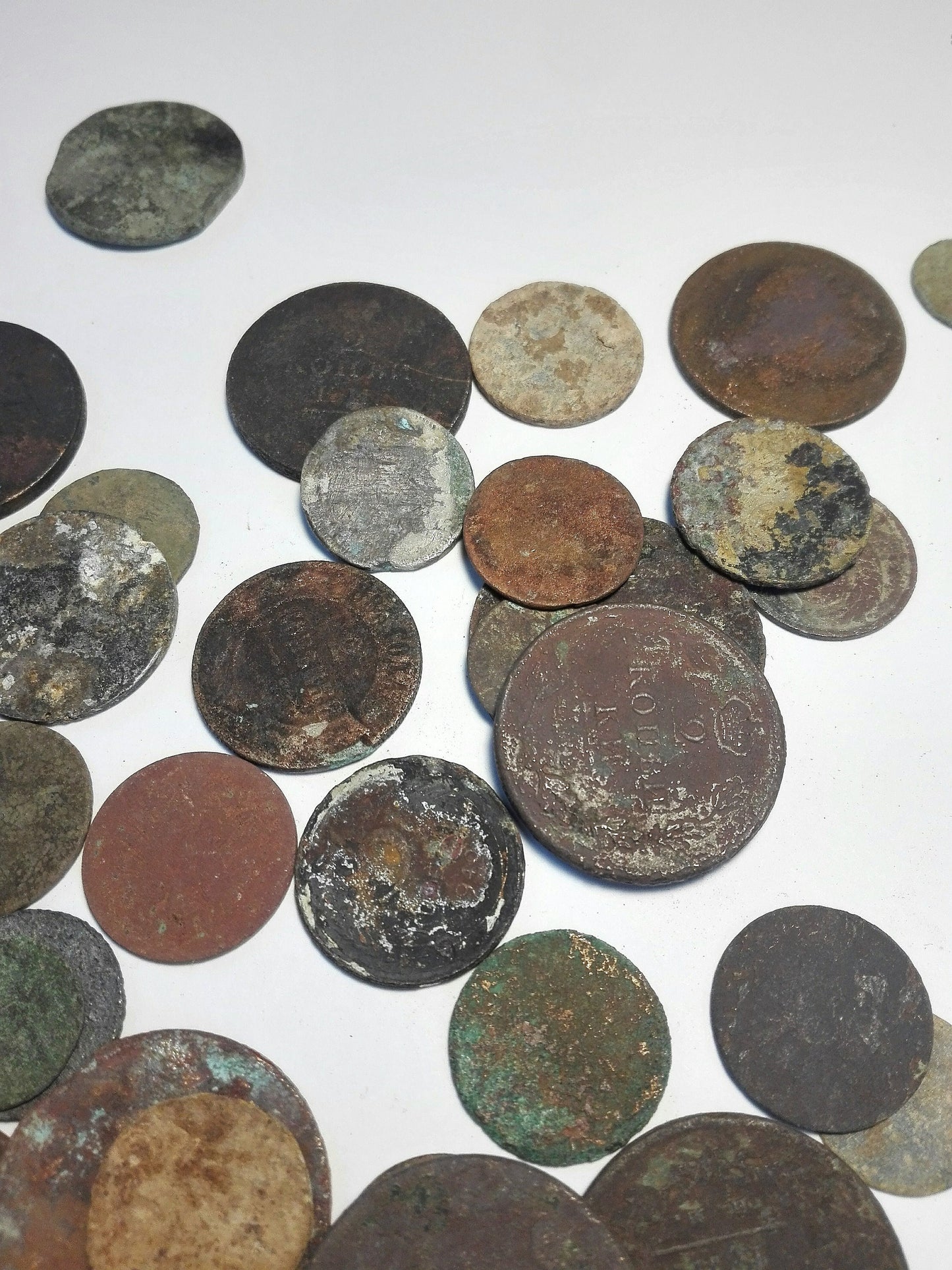 Old Dead Coins for Crafting | Real 100% | Set of 30 Pcs | Original Ancient Coins | Found Digging | Jewelry Production | Crafts | Decoration