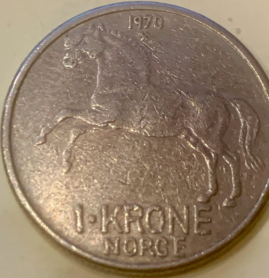 Exclusive Vintage: 1970 Norway 1 Krone Coin - A Piece of Nordic History"