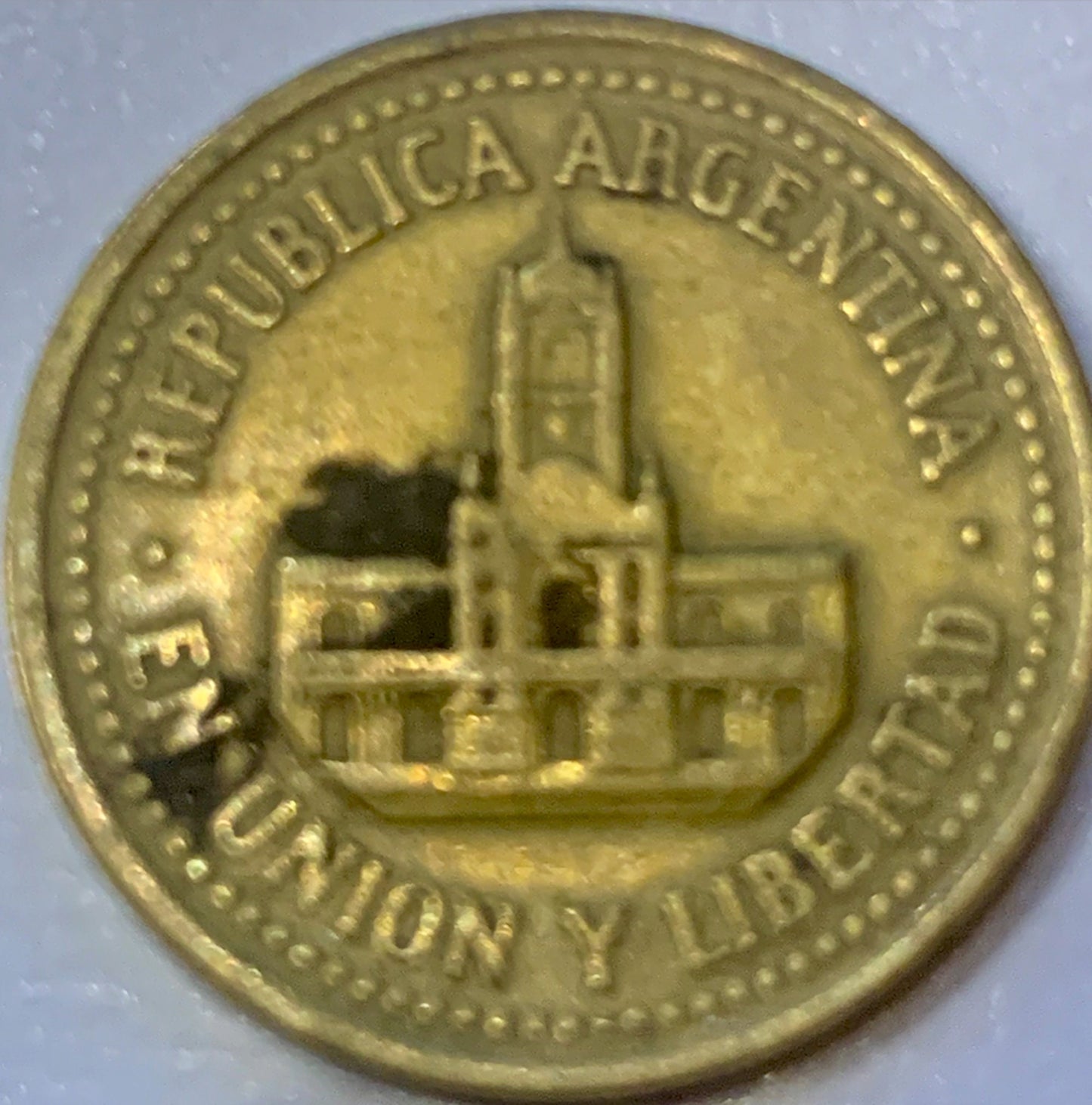 Own a Piece of Argentinian History: Exquisite 1949 Argentina 20 Centavos Coin