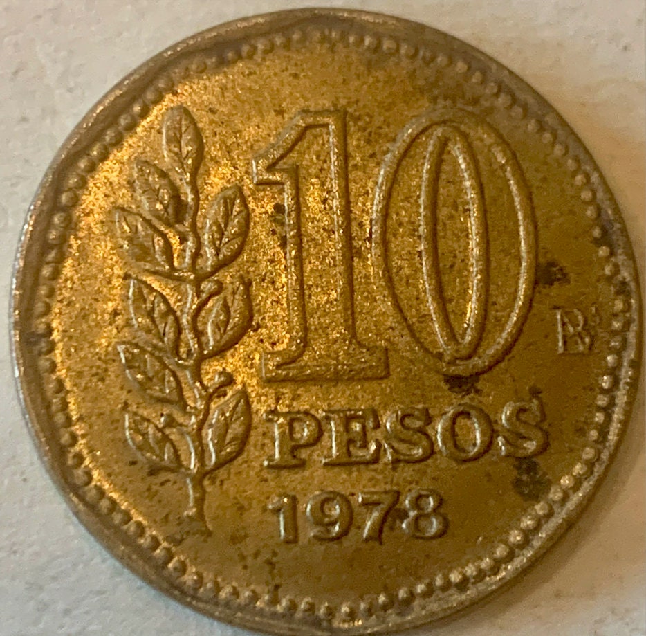 Exclusive 1976,1978 Argentina 5,10 Pesos Coin: A Limited Edition Historical Treasure"