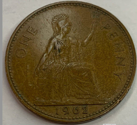 Vintage Treasure: Collectible 1962 UK 1 Penny Coin featuring Queen Elizabeth II"