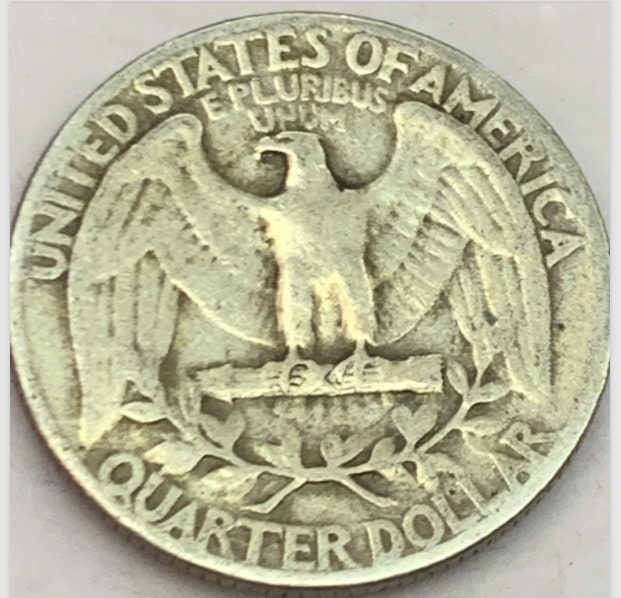 Vintage American Quarter Dollar: Pristine Silver Coins from History! "